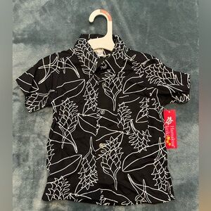 Size 2T boys Hawaiian shirt NWT